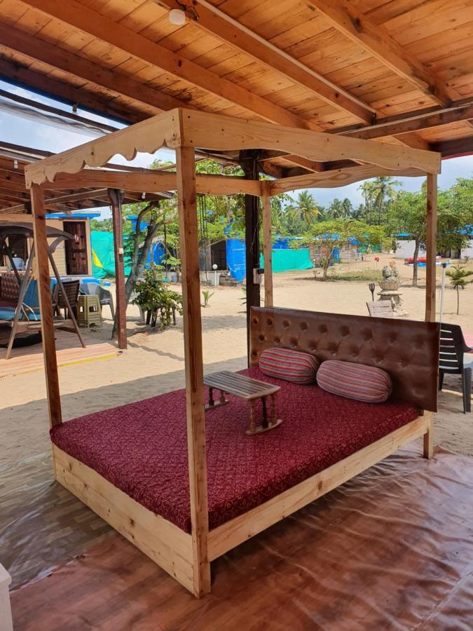 Love Temple Beach Resort Арамболь Экстерьер фото