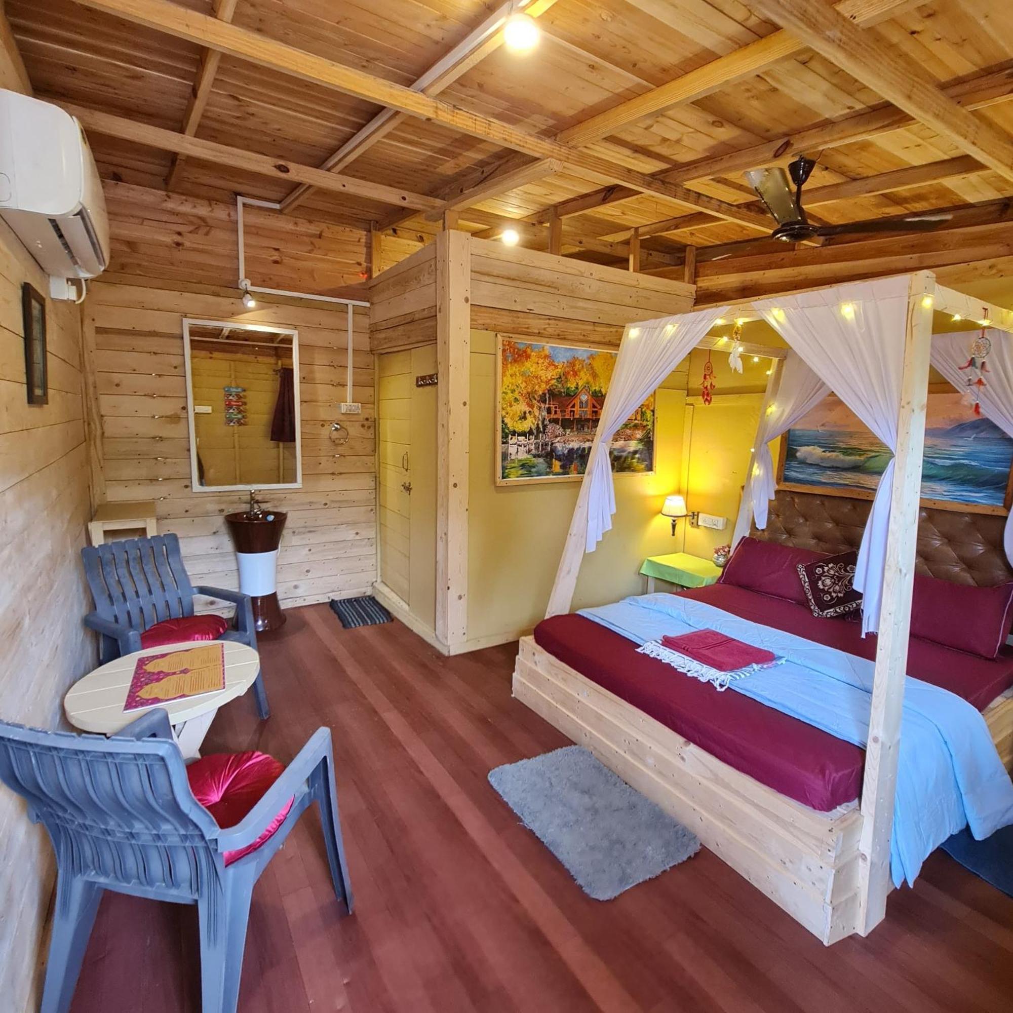 Love Temple Beach Resort Арамболь Экстерьер фото