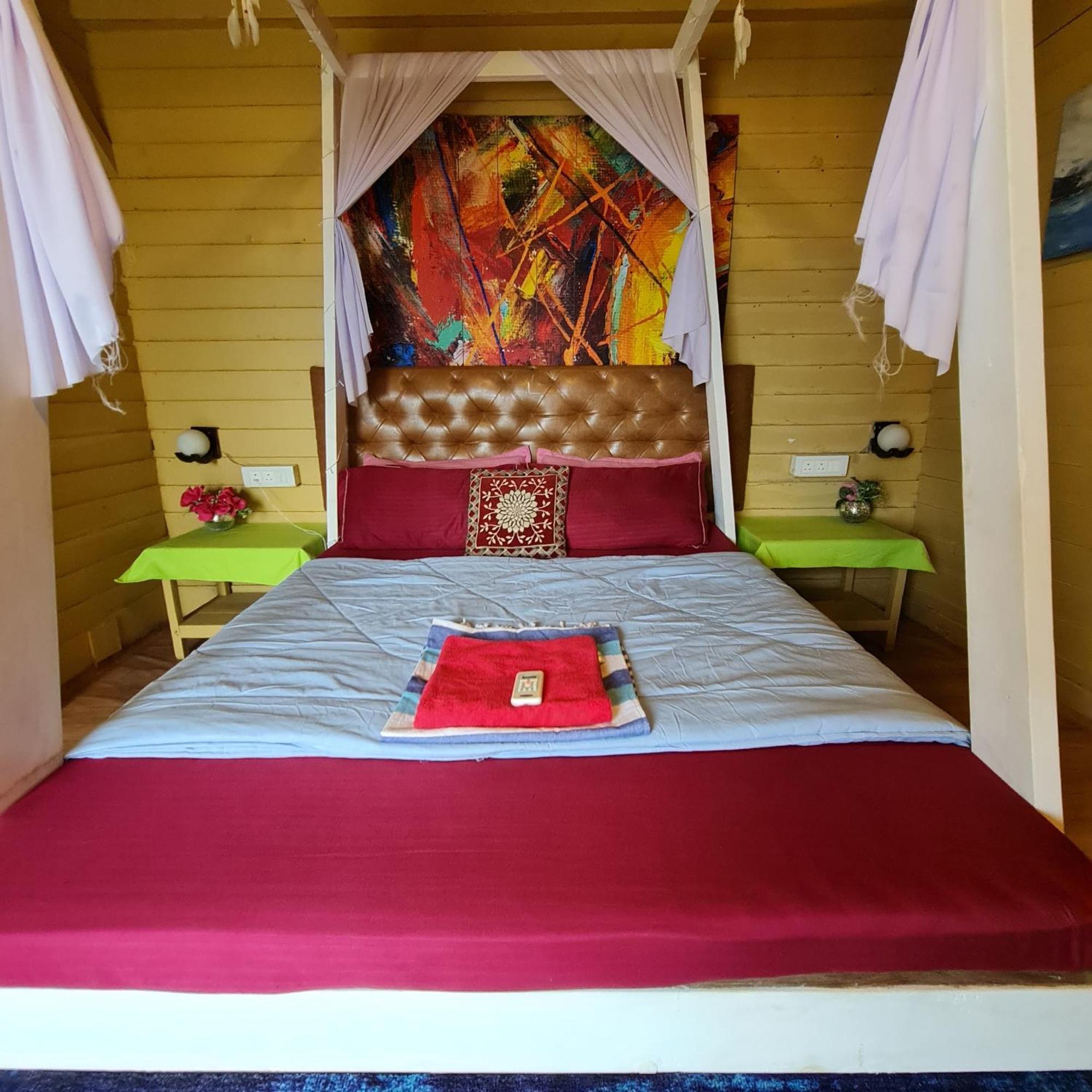 Love Temple Beach Resort Арамболь Экстерьер фото